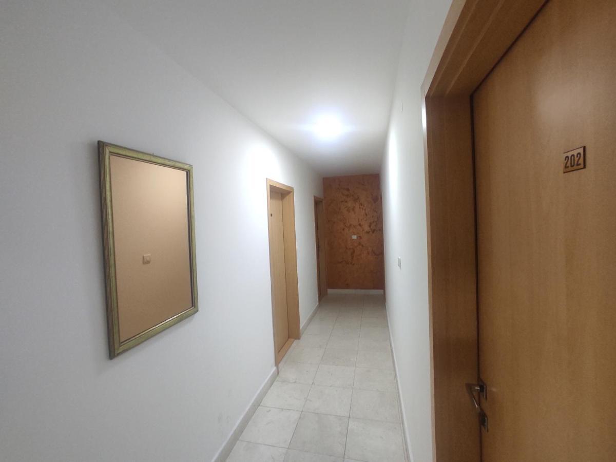 Apartments Mare Budva Exterior foto